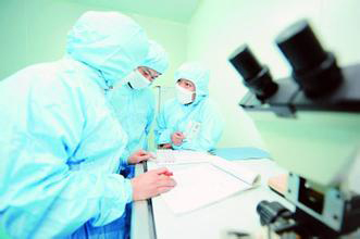 从拜耳备受争议的收购打算，看全球造药巨头的转型方式