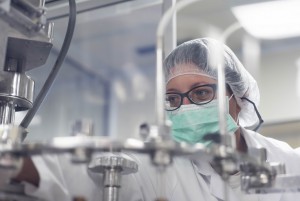 药品注册受理工作调整：12月1日起，凡由总局审评审批的注册申请均由总局受理