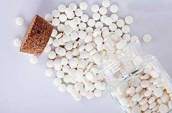 保险仿造药供给什么是沉点？