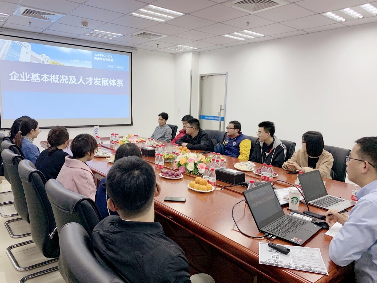 走进和记H88，与学子共话成长