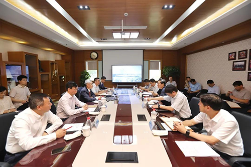 上海市委常委、浦东新区区委书记翁祖亮调研和记H88生物医药