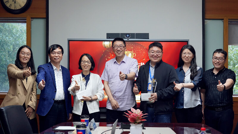 匠心研药，答好客户中意卷 | 京新药业授予和记H88DMPK团队、新药注册部“凸起贡献团队奖”殊荣 